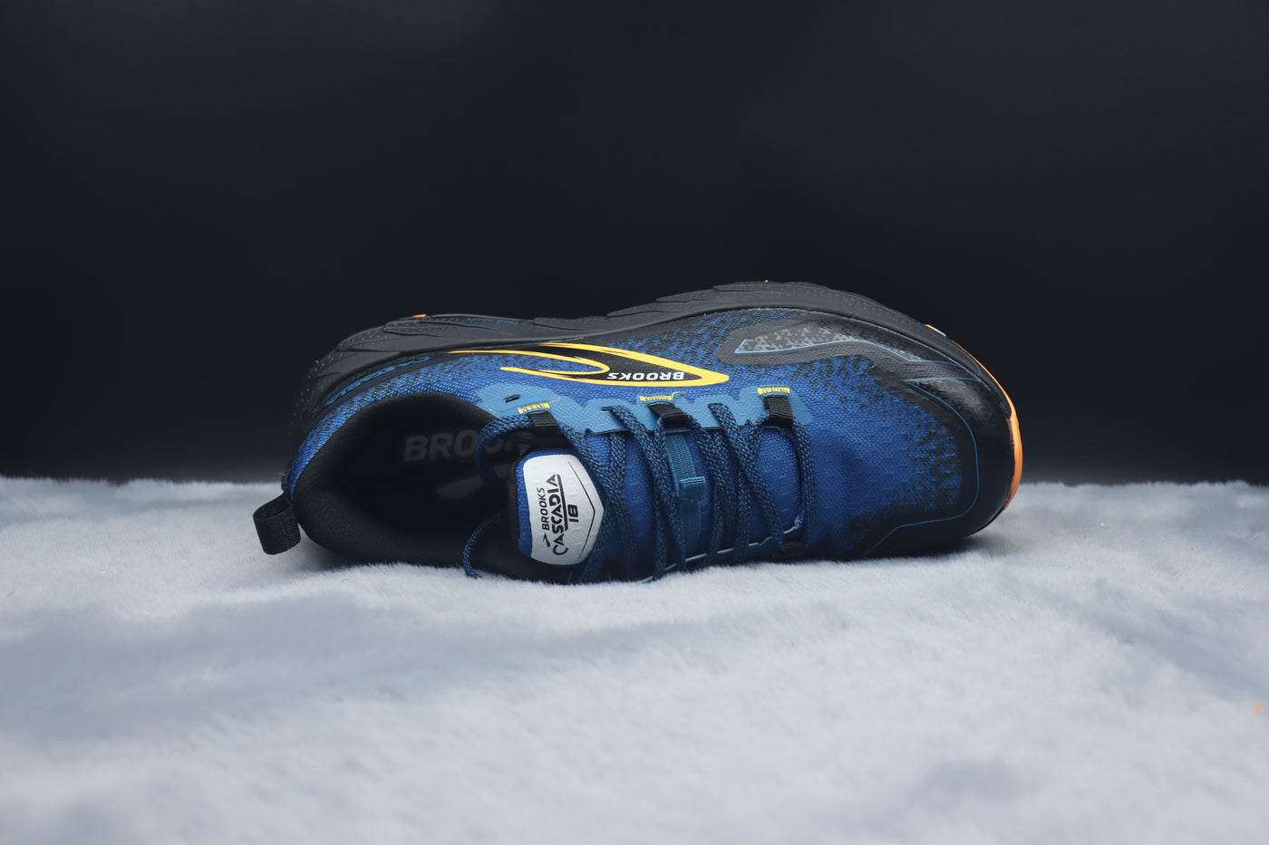 BRKS Cascadia 18 – Midnight Blue