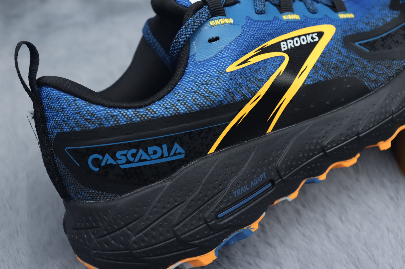 BRKS Cascadia 18 – Midnight Blue