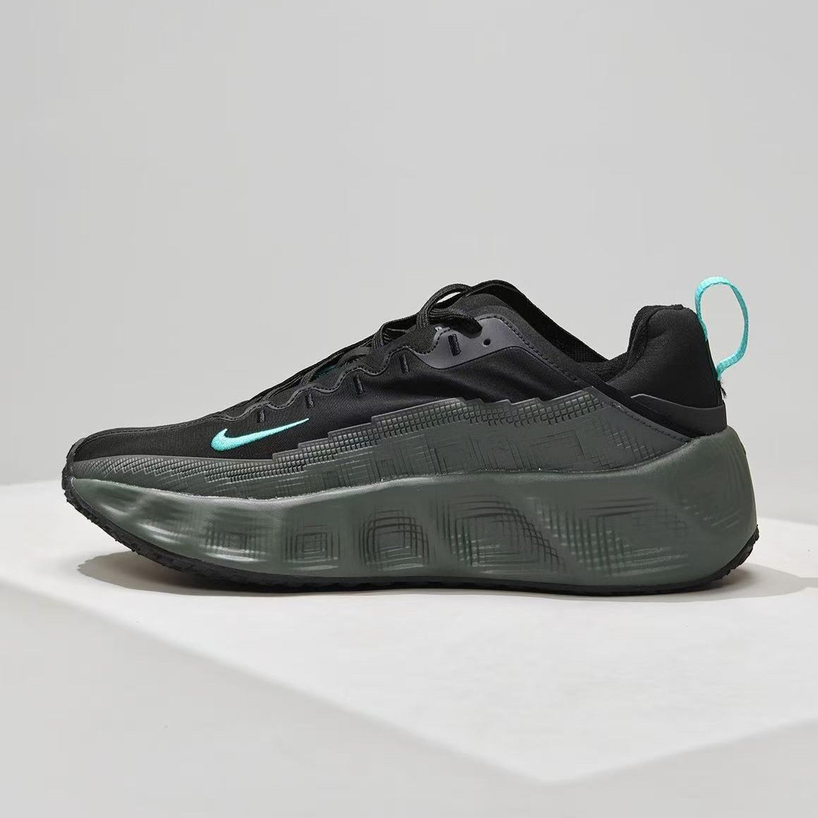 Zoom X Wave – Black Jade Edition